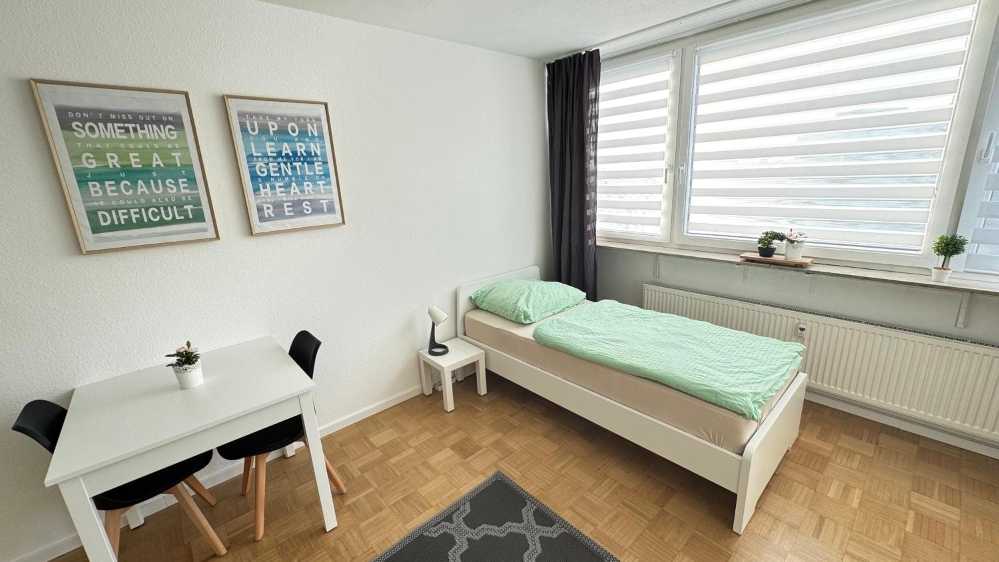 Monteur & Messezimmer Ratingen-Duesseldorf Esterno foto